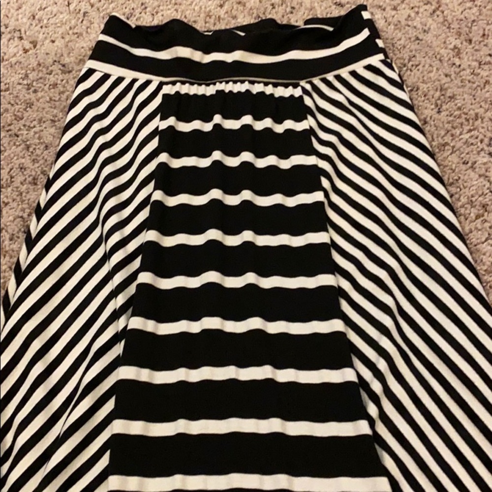 Striped High/Low Skirt - Picture 2 of 4
